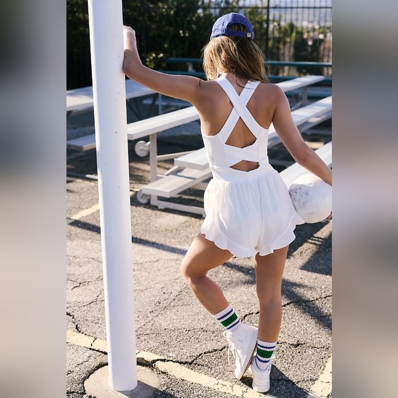 Free People Movement Breathless Romper L White Athleisure Stretch One Piece - Picture 2 of 7